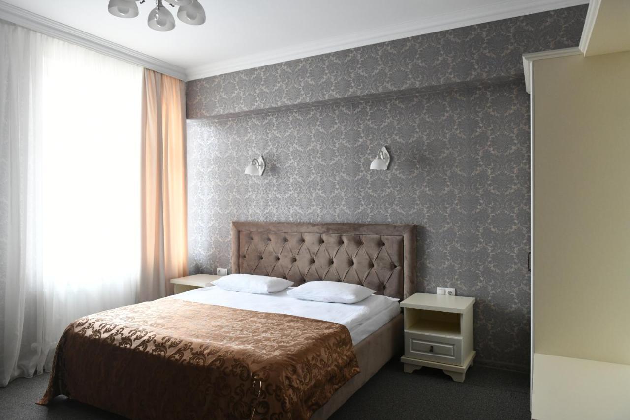Central Hotel سوروكا المظهر الخارجي الصورة