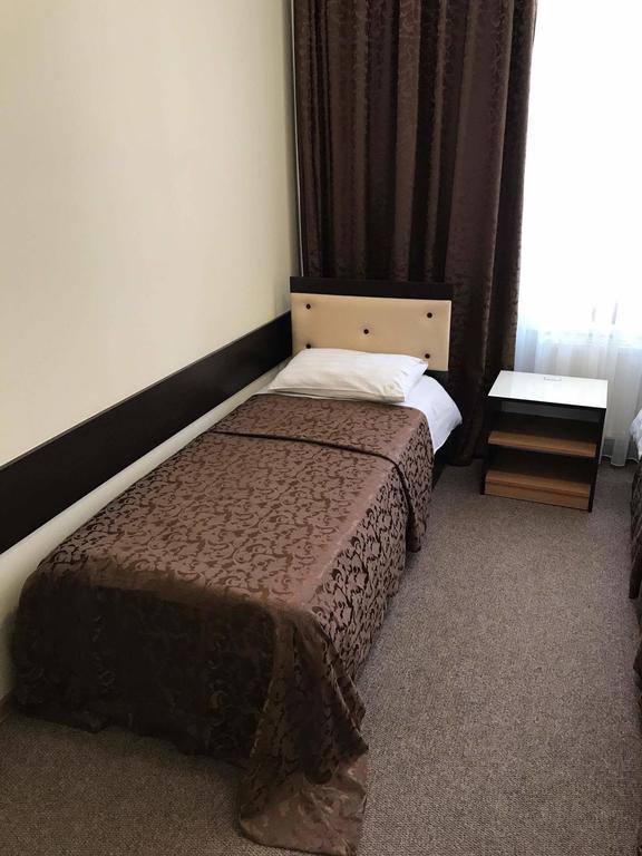 Central Hotel سوروكا المظهر الخارجي الصورة