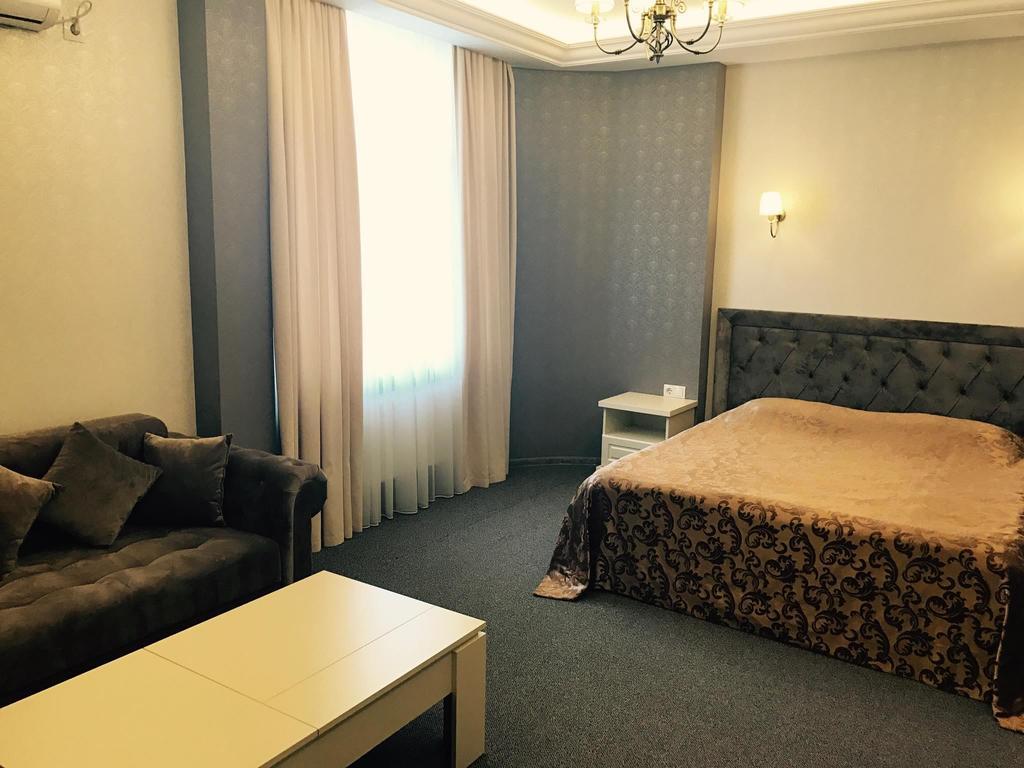 Central Hotel سوروكا المظهر الخارجي الصورة